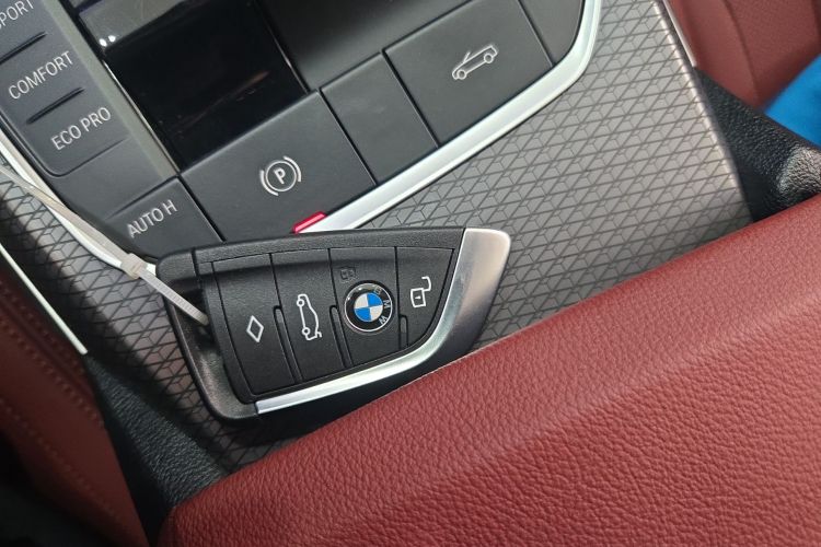 BMW 4 Series 2024 car image #10