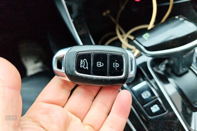 Hyundai ix25 2020 #10 Hyundai ix25 2020 صورة سيارة #10