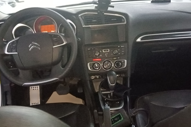 Citroen C4L 2015 car image #10