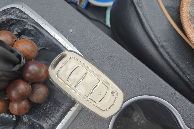 GEELY Vision X6 2017 imagem de carro #10