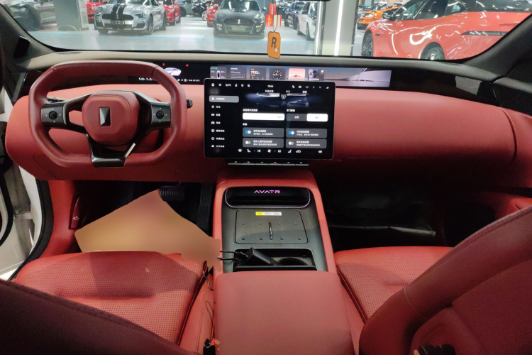 Avatr 12 2025 car image #10