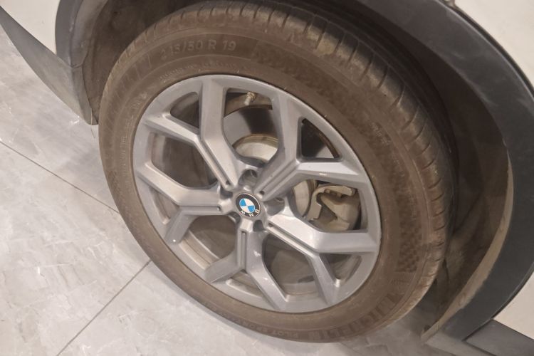 BMW X3 2020 car image #10