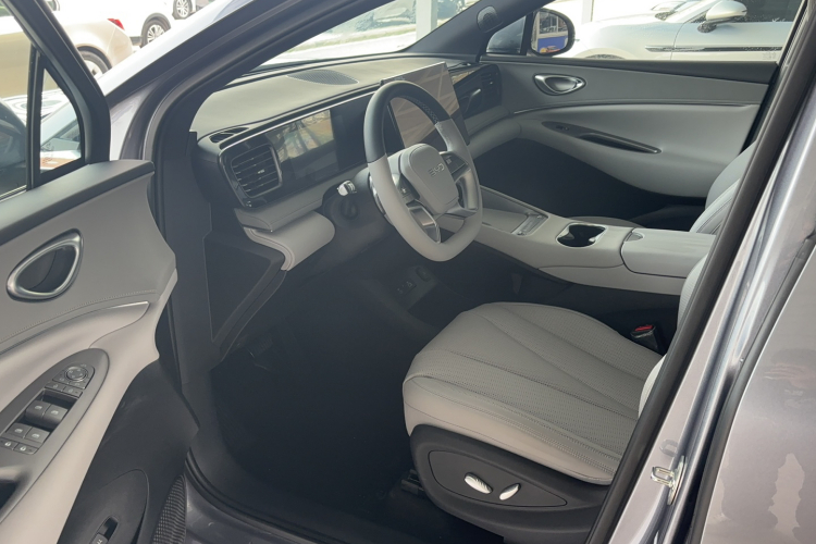 BYD Sea Lion 06 New Energy 2025 car image #10