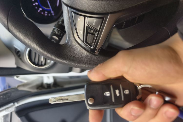 Changan CS15 2016 #10 Changan CS15 2016 immagine di auto #10