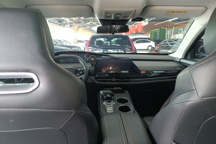 Changan UNI-K iDD 2022 car image #10