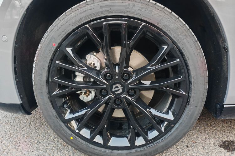 零跑汽车 零跑Lafa5 2025 汽车图片 #10