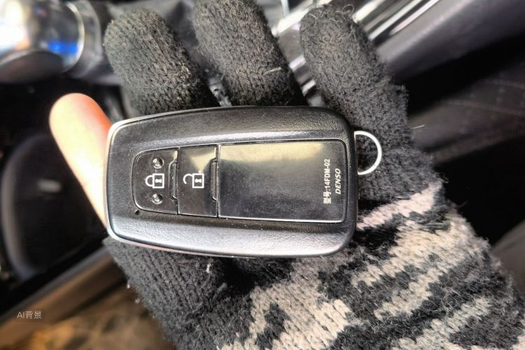 Toyota C-HR 2019 immagine di auto #10