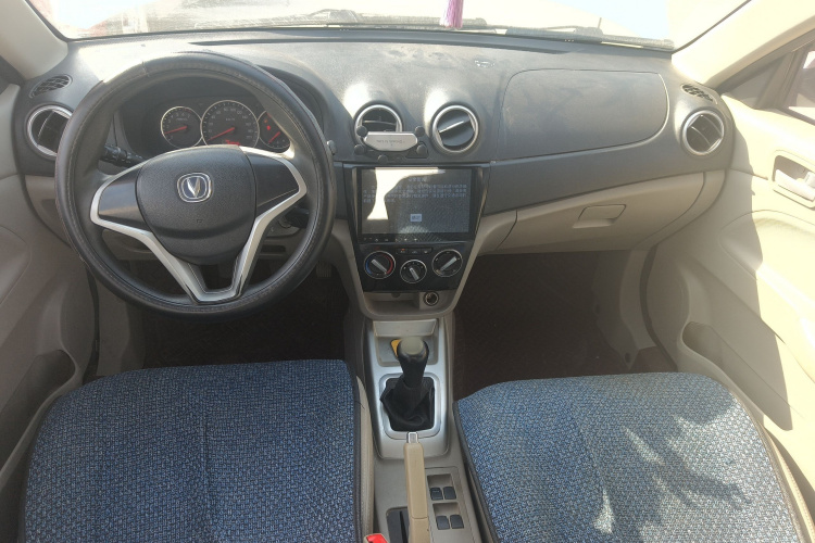 Changan Alsvin V3 2016 صورة سيارة #10