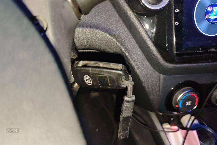 起亚 起亚K2 2015 汽车图片 #10