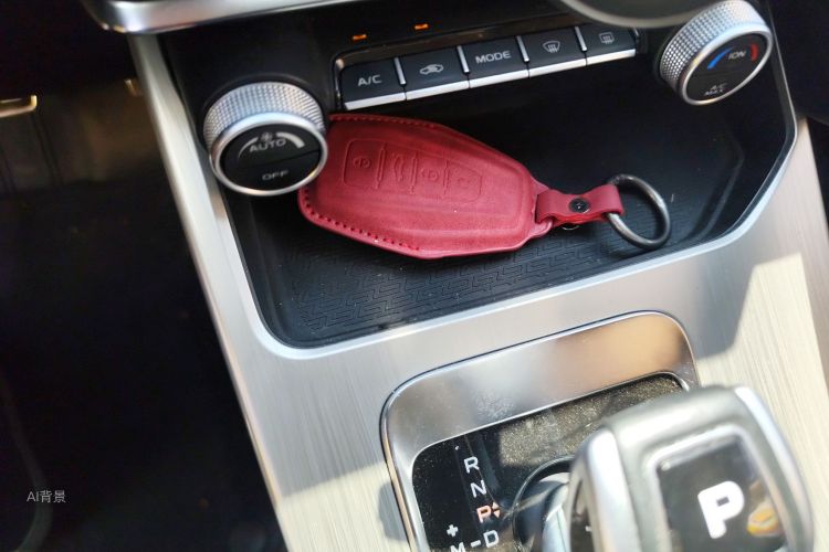 GEELY Coolray 2018 #10 GEELY Coolray 2018 car image #10