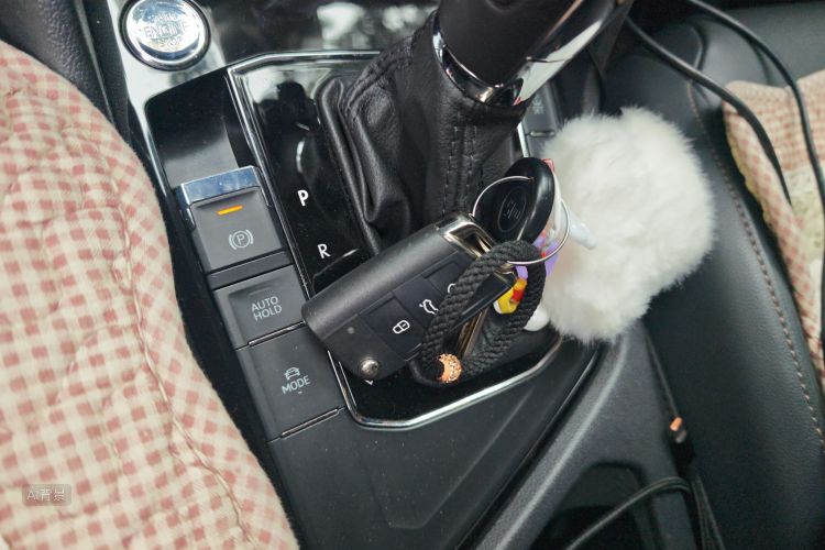 Volkswagen Tharu 2019 #10 Volkswagen Tharu 2019 car image #10