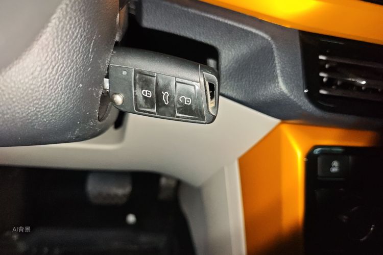 Volkswagen T-Cross 2019 car image #10