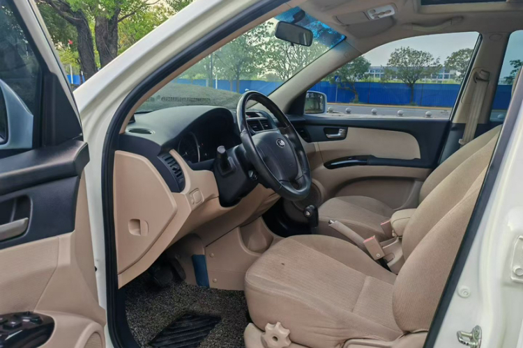 起亚 狮跑 2017 汽车图片 #10