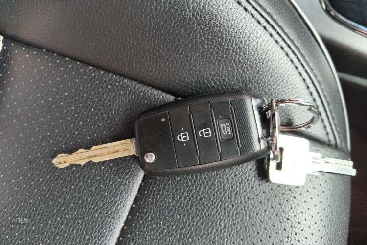 起亚 起亚K3 2017 汽车图片 #10