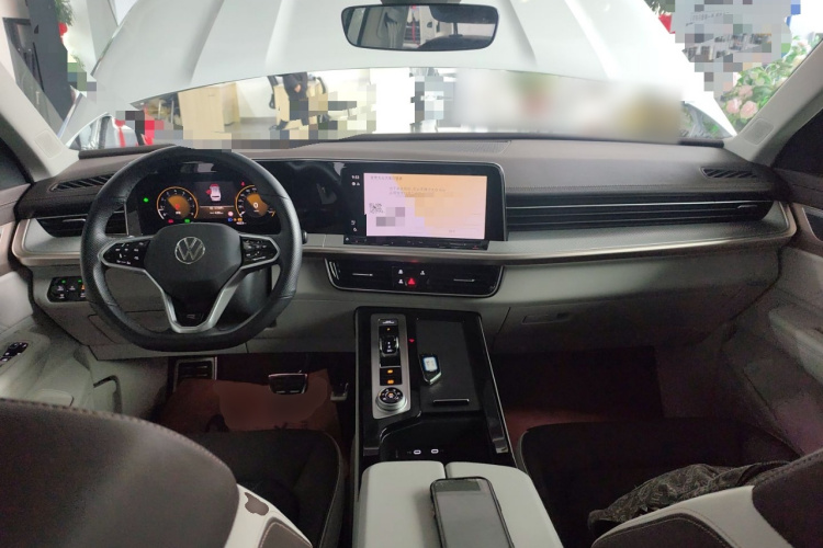 Volkswagen Tavendor 2023 car image #10