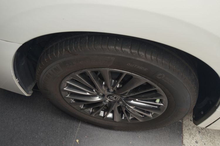 Toyota Alphard 2021 car image #10