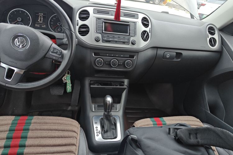 Volkswagen Tiguan 2016 car image #10