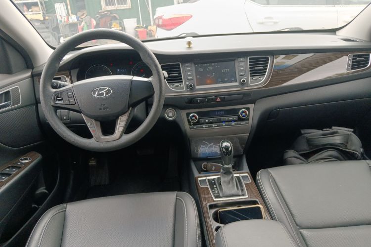 Hyundai Mistra 2016 #10 Hyundai Mistra 2016 car image #10