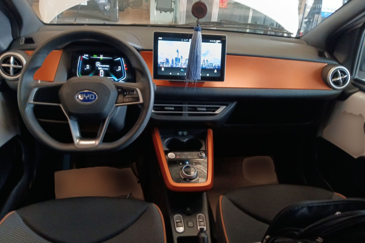 BYD e1 2020 immagine di auto #10