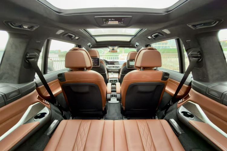 BMW X7 2020 صورة سيارة #10