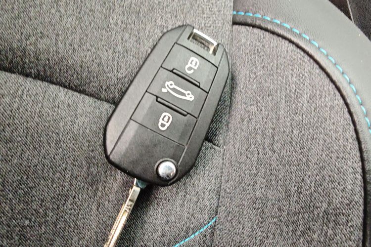 Citroen C3-XR 2023 car image #10