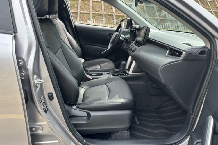 Corolla Cross 2022 car image #10