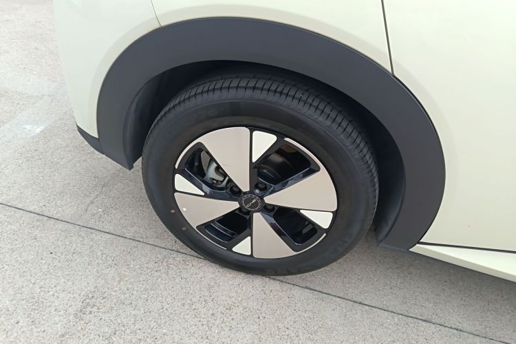 BYD Dolphin 2024 car image #10