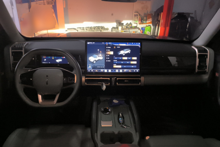 2024 car image #10