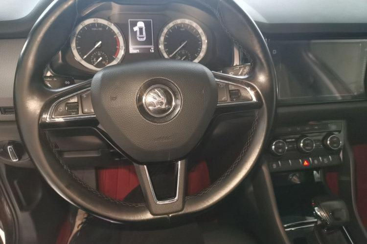 Skoda Kodiaq 2018 изображение автомобиля #10