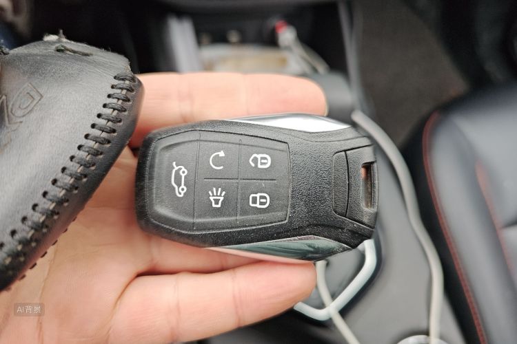 Soueast DX3 2017 car image #10