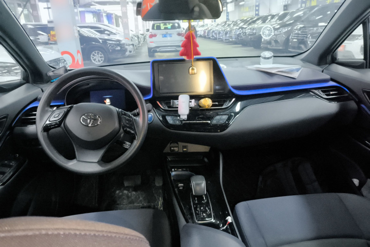 Toyota C-HR EV 2021 car image #10