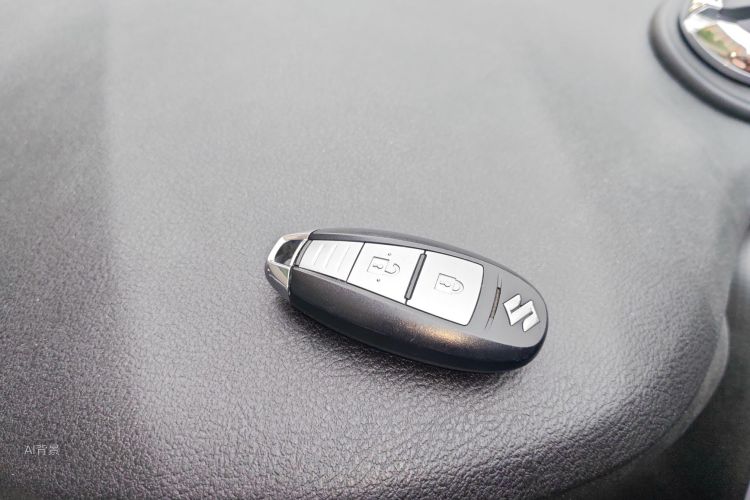 Suzuki S-Cross 2014 immagine di auto #10