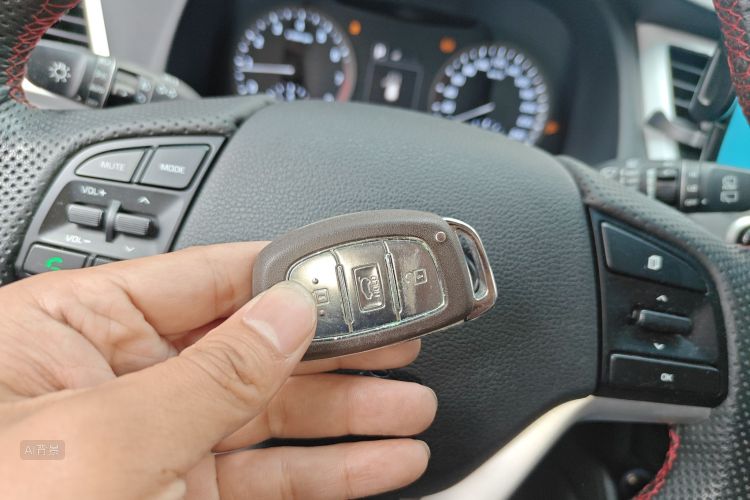 Hyundai Tucson 2016 immagine di auto #10