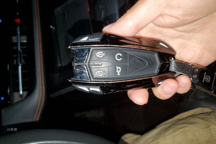 Changan UNI-K iDD 2022 car image #10