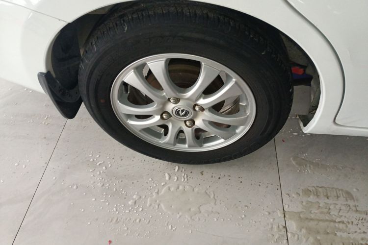 Changan Alsvin V3 2016 صورة سيارة #10