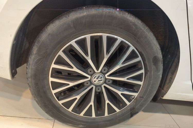 Volkswagen Sagitar 2019 car image #10