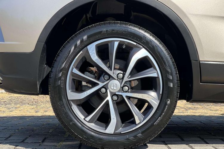 Emgrand GS 2021 car image #10