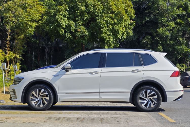Volkswagen Tiguan L New Energy 2020 imagen de coche #10