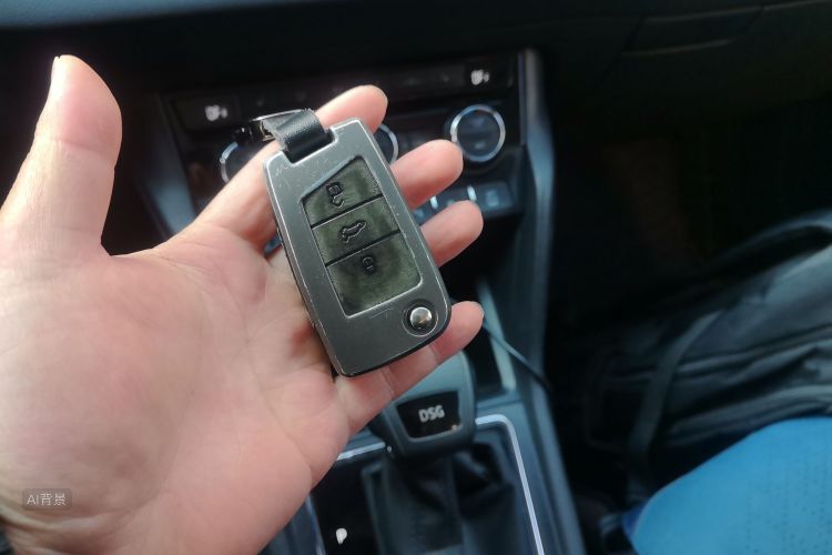 Skoda Karoq 2020 изображение автомобиля #10