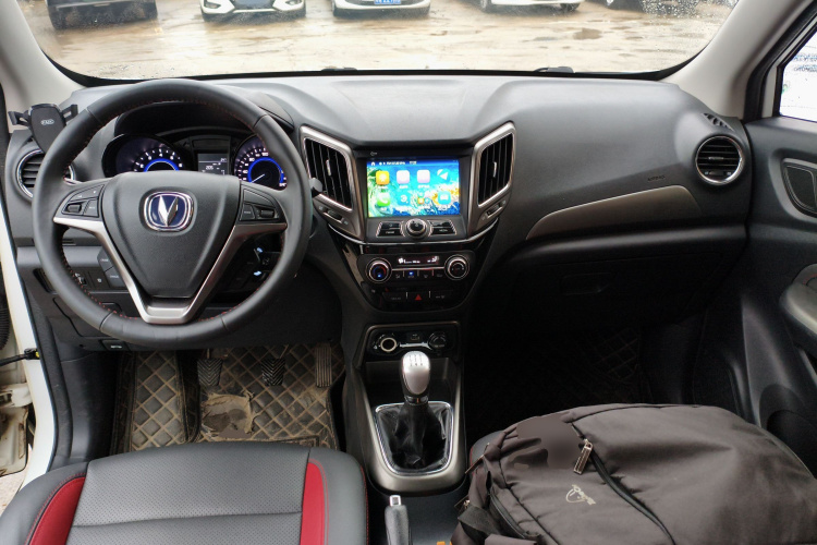 Changan CS15 2018 صورة سيارة #10