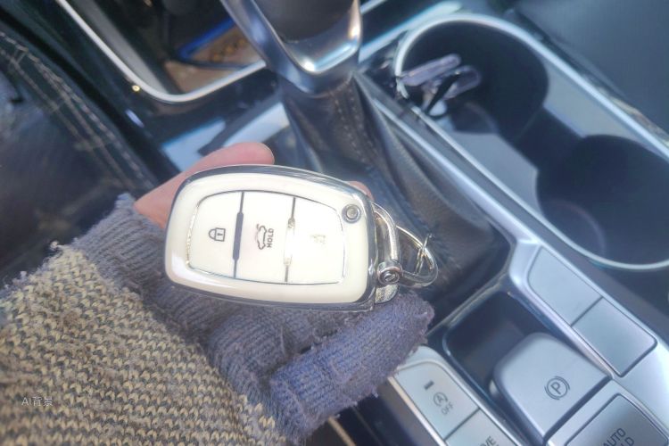 Hyundai Tucson 2019 immagine di auto #10