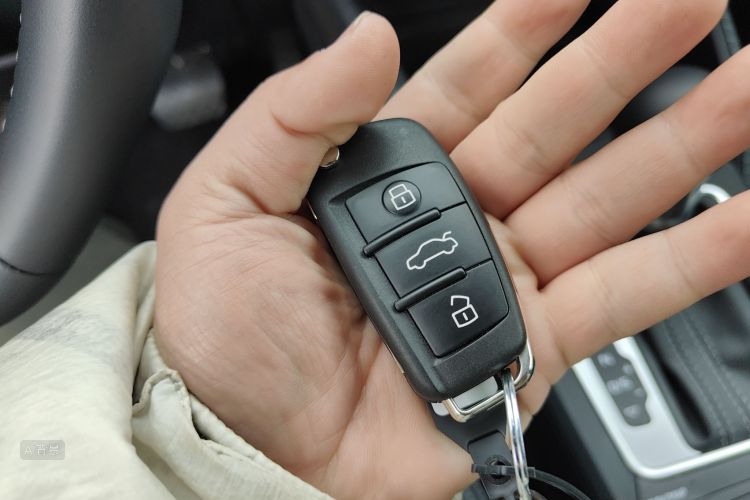 Q2L 2025 #10 Q2L 2025 car image #10