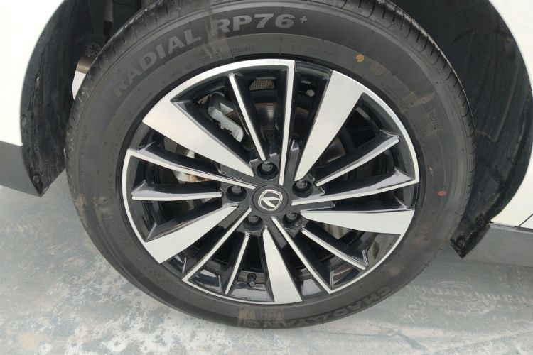 Changan EadoPHEV 2025 imagem de carro #10