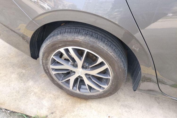GEELY Emgrand 2022 car image #10