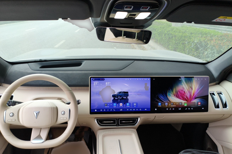 Deepal S09 2025 imagen de coche #10