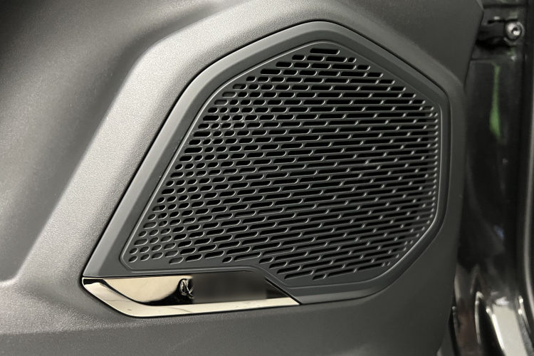 Lynk & Co 05 2022 car image #10