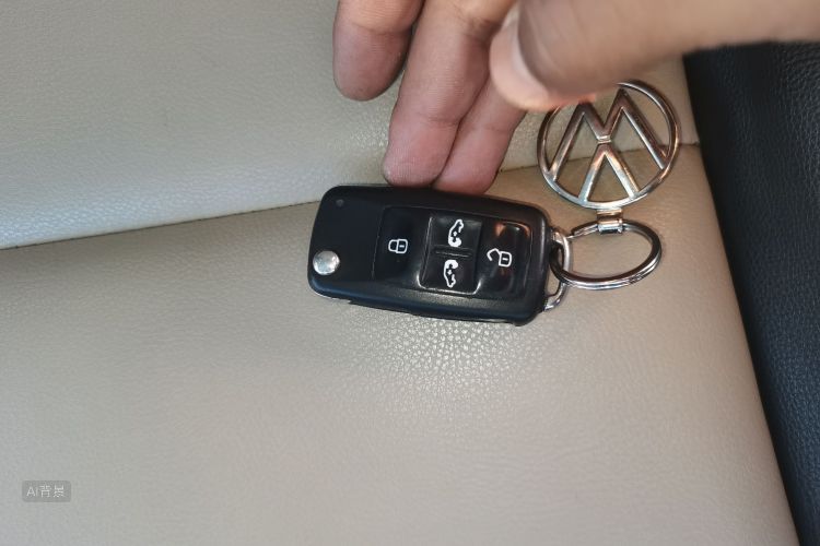 Volkswagen Sharan 2019 car image #10