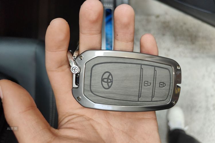 Toyota Frontlander 2023 car image #10