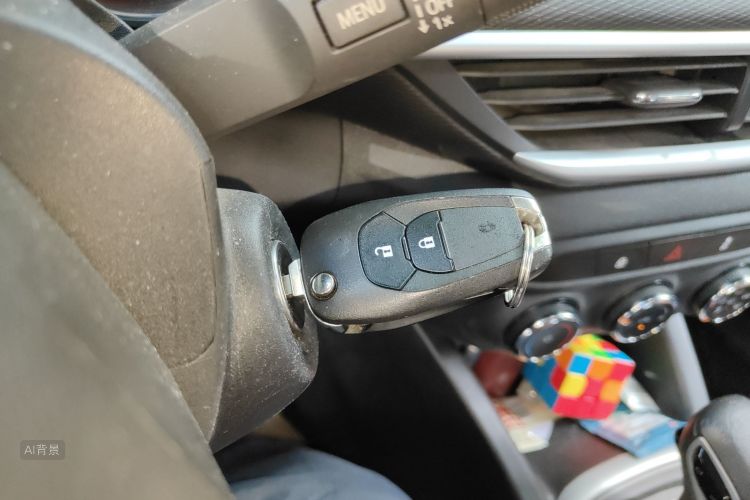 Chevrolet Tracker 2020 imagen de coche #10