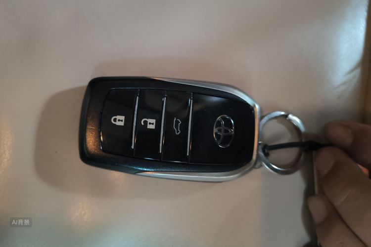 Toyota Land Cruiser Prado 2015 car image #10